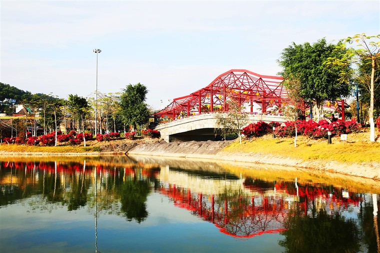 Lễ hội hoa xuân Sun World Halong Complex: Điểm hẹn hấp dẫn thu hút du khách dịp Tết ảnh 5