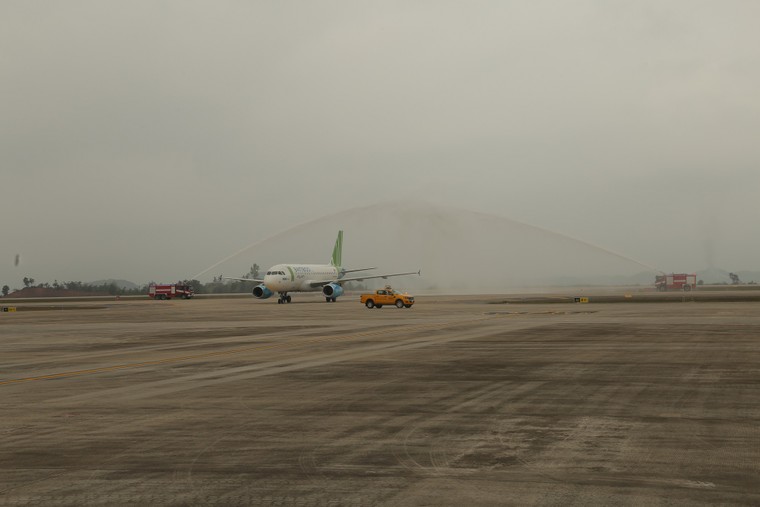 Hãng hàng không thứ ba mở đường bay tới Vân Đồn ngay sát Tết ảnh 1