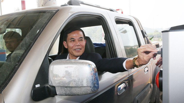 Miễn phí cho các xe lưu thông trên cao tốc Hạ Long - Vân Đồn dịp Tết ảnh 4