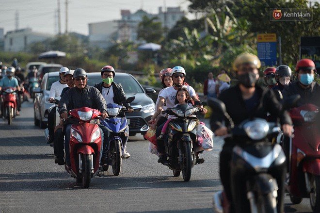Chiều mùng 4 Tết, cao tốc Pháp Vân - Cầu Giẽ ùn tắc gần 5km ảnh 10