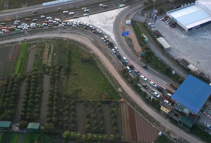 Chiều mùng 4 Tết, cao tốc Pháp Vân - Cầu Giẽ ùn tắc gần 5km ảnh 4