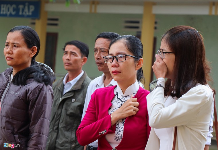 Buổi học đầu năm đẫm nước mắt ở ngôi trường có 6 học sinh đuối nước ảnh 2