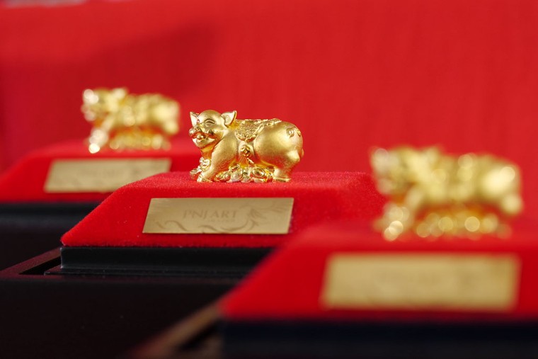 Theo quan niệm của người xưa, mua 2 chỉ vàng trong ngày Thần Tài là để cầu gì?