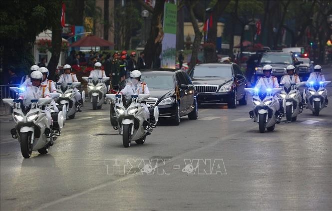 Hoạt động đầu tiên của Chủ tịch Kim Jong Un khi tới Hà Nội ảnh 2