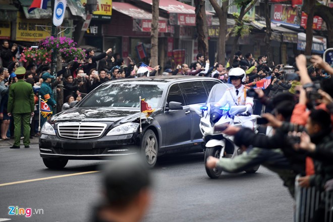 Toàn cảnh đoàn xe của Chủ tịch Triều Tiên Kim Jong-un tới Hà Nội ảnh 17
