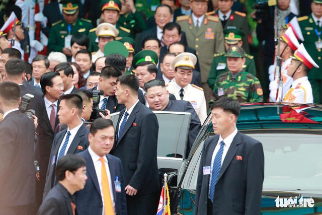 Chủ tịch Triều Tiên Kim Jong-un rời ga Đồng Đăng về Hà Nội ảnh 6