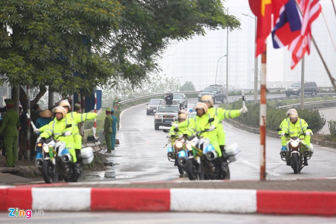 Toàn cảnh đoàn xe của Chủ tịch Triều Tiên Kim Jong-un tới Hà Nội ảnh 14