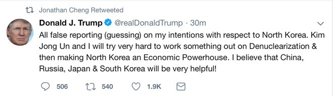 Động thái mới nhất của Tổng thống Mỹ trước giờ ăn tối với Chủ tịch Triều Tiên ảnh 1