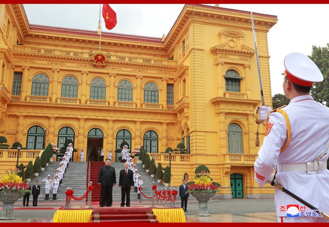 Tàu chở Chủ tịch Triều Tiên Kim Jong-un đã lăn bánh rời ga Đồng Đăng ảnh 11