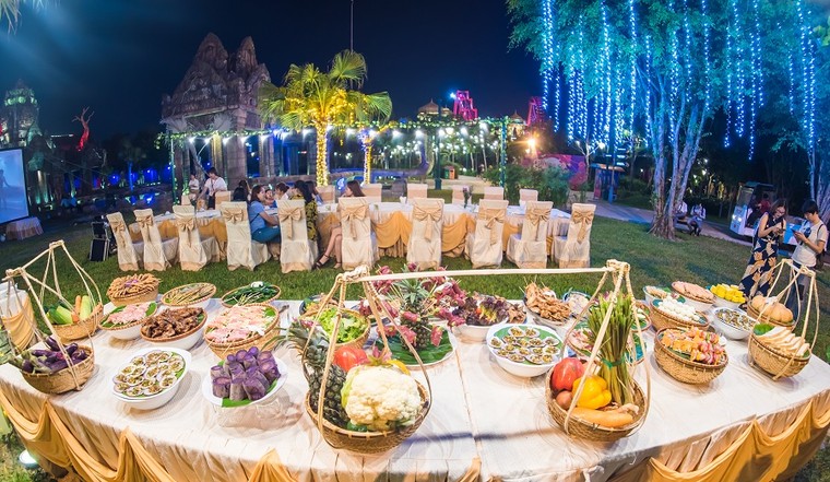 Cơn mưa trải nghiệm cực đỉnh dịp 8/3 tại 'công viên của những kỷ lục' ảnh 4