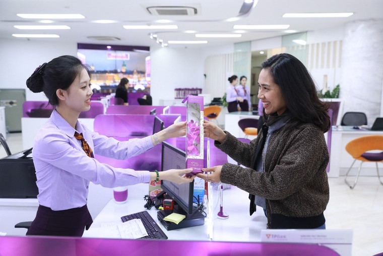 TPBank tri ân khách hàng nữ dịp 8/3 ảnh 1