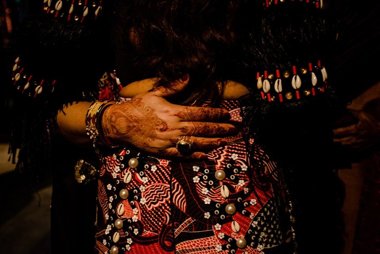 Choáng ngợp với đêm tiệc cưới phong cách thổ dân của tỷ phú Ấn Độ ảnh 7