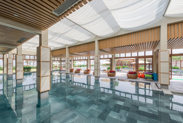 Bay từ phương Nam thoả sức khám phá xứ Thanh với combo trọn gói của Bamboo Airways ảnh 1