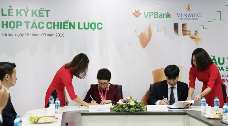 VPBank hợp tác Vinmec triển khai chương trình cấp tín dụng cho khách hàng cá nhân ảnh 1