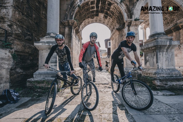 Cặp đôi Bình An – Phương Nga vui tuyệt đỉnh trong Hành trình Amazing tour ảnh 5