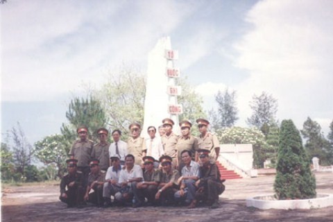 Nghĩa trang liệt sĩ quốc gia nào là do ông đề xuất xây dựng?