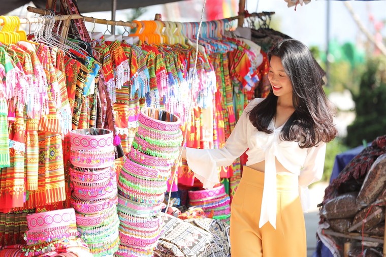 Vẻ đẹp hùng vĩ của Tây Bắc từ một góc nhìn khác ảnh 6