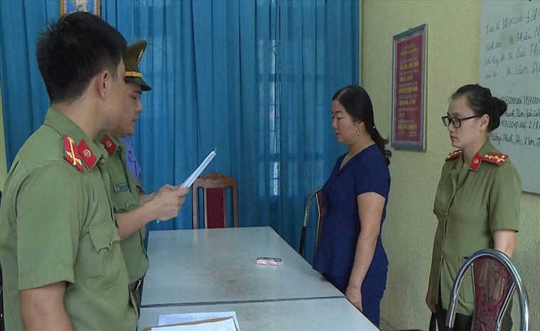 Sau thủ khoa, á khoa của Đại học Sư phạm Hà Nội cũng được nâng điểm ảnh 1