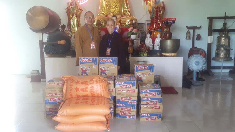 Chuyến đi của những tấm lòng nhân ái ảnh 6