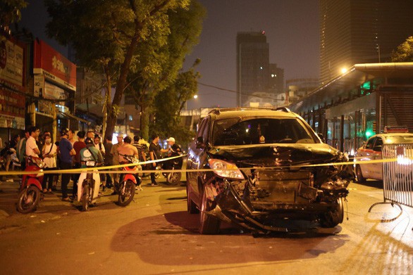 Sau gần 10 giờ gây tai nạn liên hoàn, ‘tài xế điên’ vẫn chưa tỉnh rượu ảnh 1