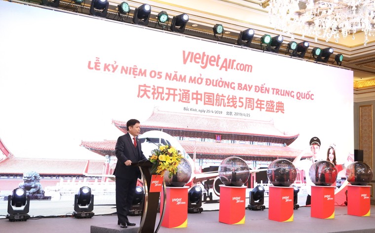 Vietjet kỷ niệm 5 năm mở đường bay đến Trung Quốc ảnh 4
