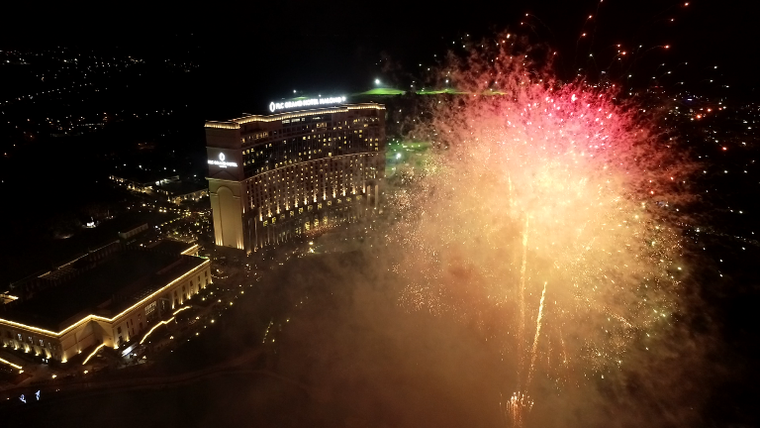 Carnaval Hạ Long 2019: Đêm nghệ thuật rực rỡ sắc màu bên bờ di sản ảnh 13