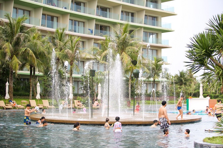 Đón hơn 70 vạn lượt khách trong Đại lễ, du lịch Sầm Sơn 'bội thu' ảnh 4