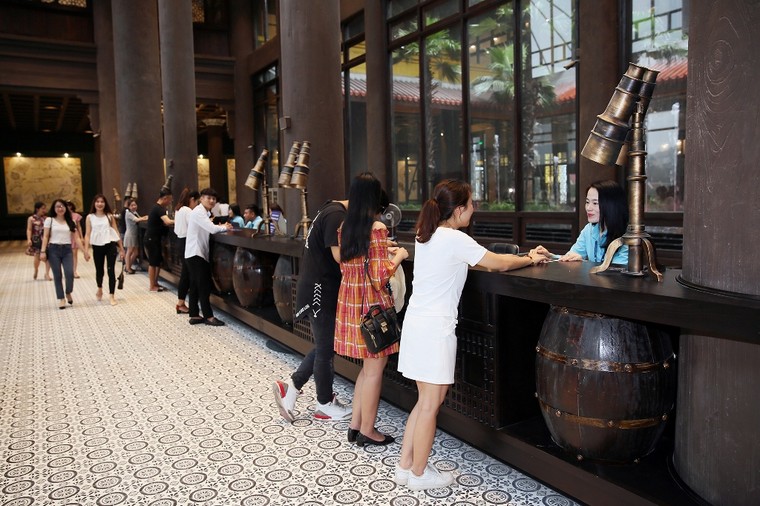 'Hot' như bến tàu du lịch mới tại Bãi Cháy ảnh 1