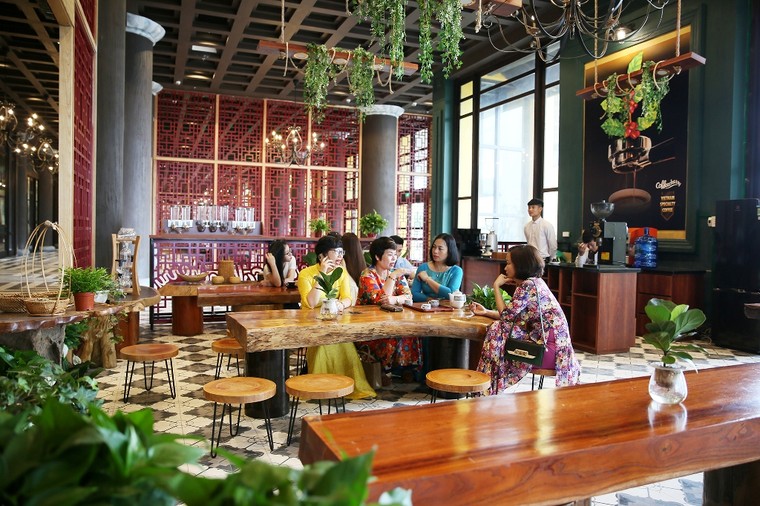 'Hot' như bến tàu du lịch mới tại Bãi Cháy ảnh 4