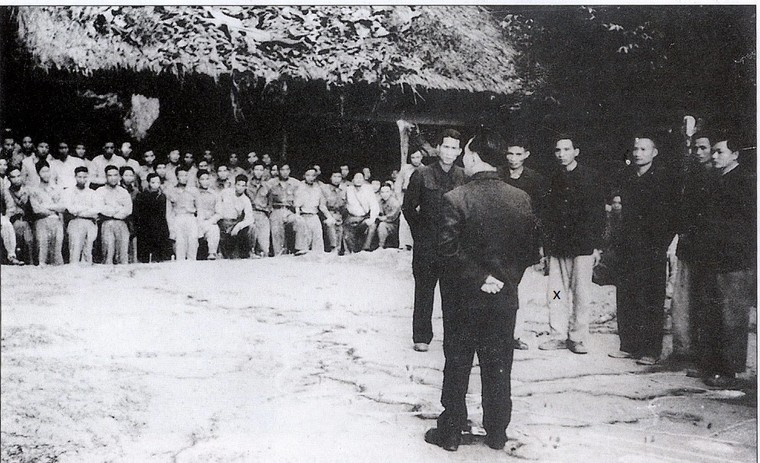 Quân ta có bao nhiêu đơn vị trực tiếp tham gia chiến dịch Điện Biên Phủ?