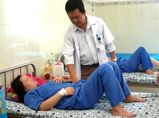 Vòng tránh thai xuyên cổ tử cung chui vào bàng quang ảnh 1