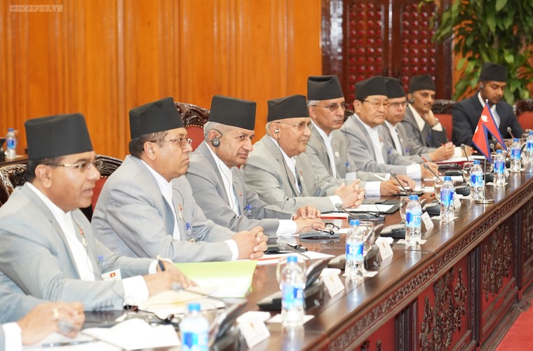 Thủ tướng Nguyễn Xuân Phúc đón, hội đàm với Thủ tướng Nepal ảnh 8