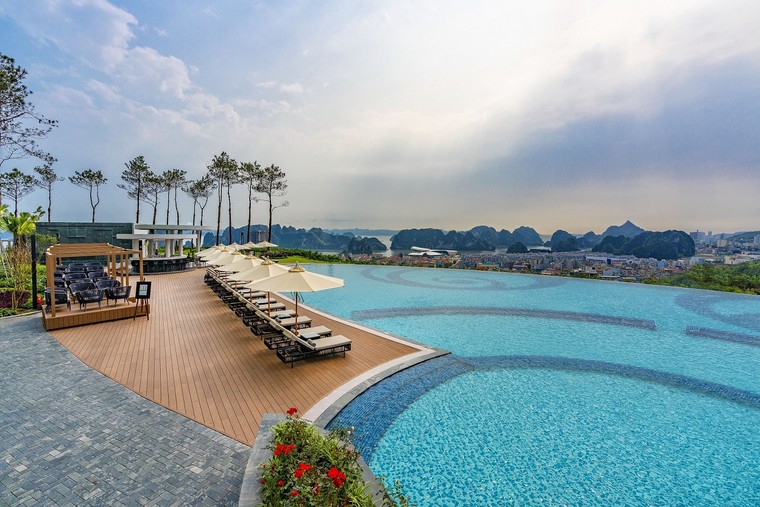 Khai trương Bamboo Airways Tower, FLC Hotels & Resorts tung ‘mưa’ voucher nghỉ dưỡng siêu tiết kiệm ảnh 2