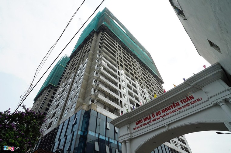 20 tòa chung cư chen chúc trên tuyến đường 720 m tại Hà Nội ảnh 4