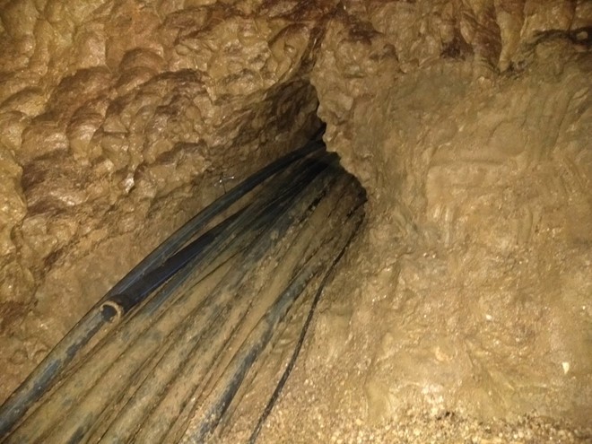 120 người nỗ lực tìm kiếm nạn nhân mắc kẹt 1 tuần trong hang sâu ảnh 2