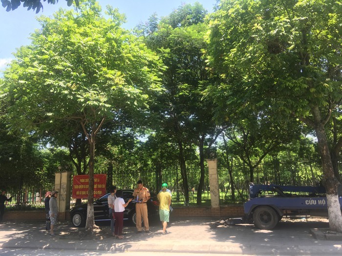 Làm rõ vụ nữ tài xế lái xe Mercedes gây tai nạn khiến một người nhập viện ảnh 1