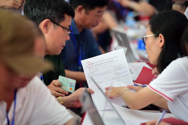 VinFast giao 650 xe Fadil tới khách hàng trong 1 ngày ảnh 6