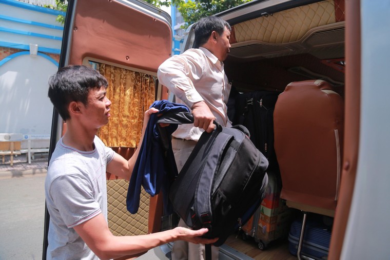 Hàng nghìn giảng viên lỉnh kỉnh lên đường coi thi THPT quốc gia 2019 ảnh 1