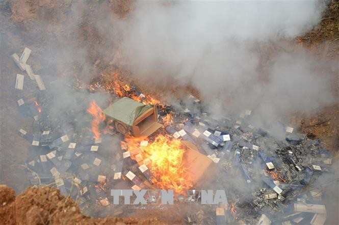 Đề nghị tiêu hủy thuốc lá lậu, không tái xuất ảnh 1