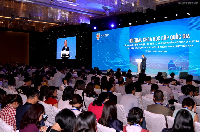 Thủ tướng: Cơ hội lịch sử mà những người làm công tác pháp luật cần tích cực dấn thân ảnh 2