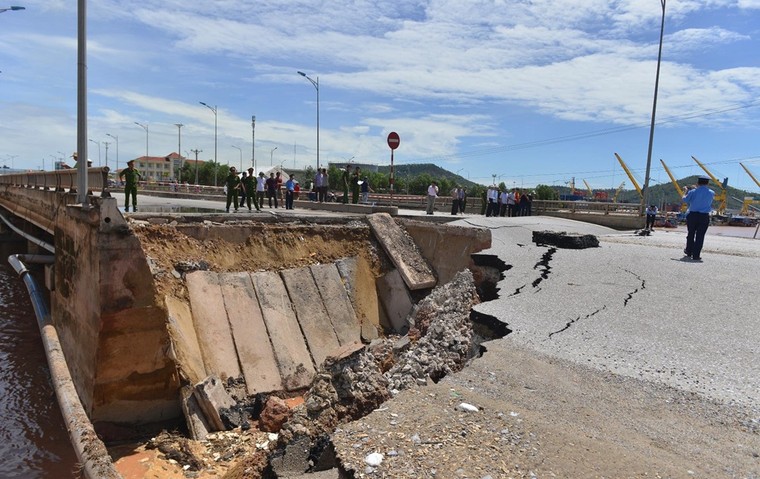 Toàn cảnh ‘hố tử thần’ khiến 5 người thương vong tại Thanh Hóa ảnh 2