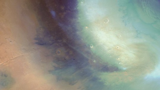 Siêu bão bụi 'nuốt chửng' hàng xóm trái đất? ảnh 2