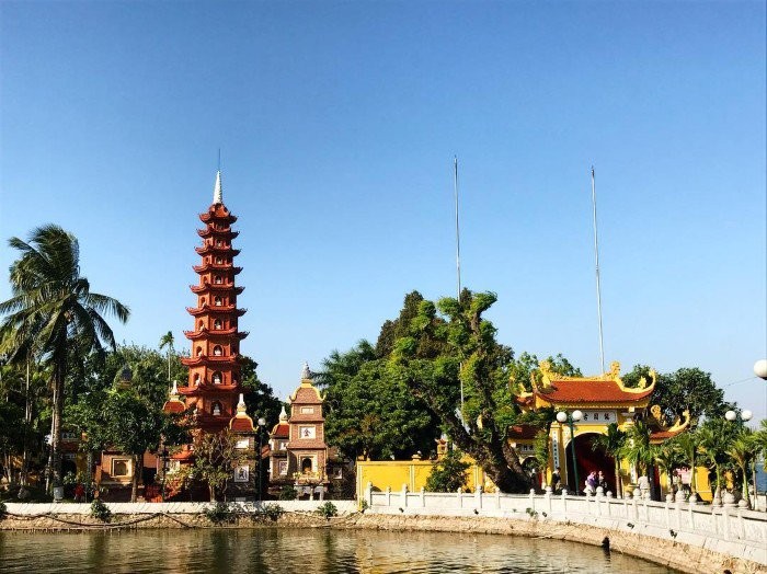 Chùa Trấn Quốc được xây dựng dưới thời nào?