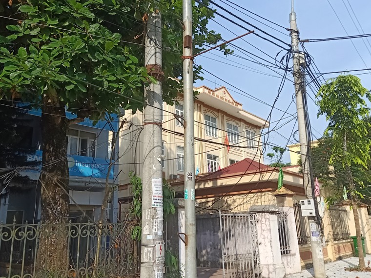 Công nhân điện lực tử vong khi đang khắc phục sự cố ở Hòa Bình ảnh 1