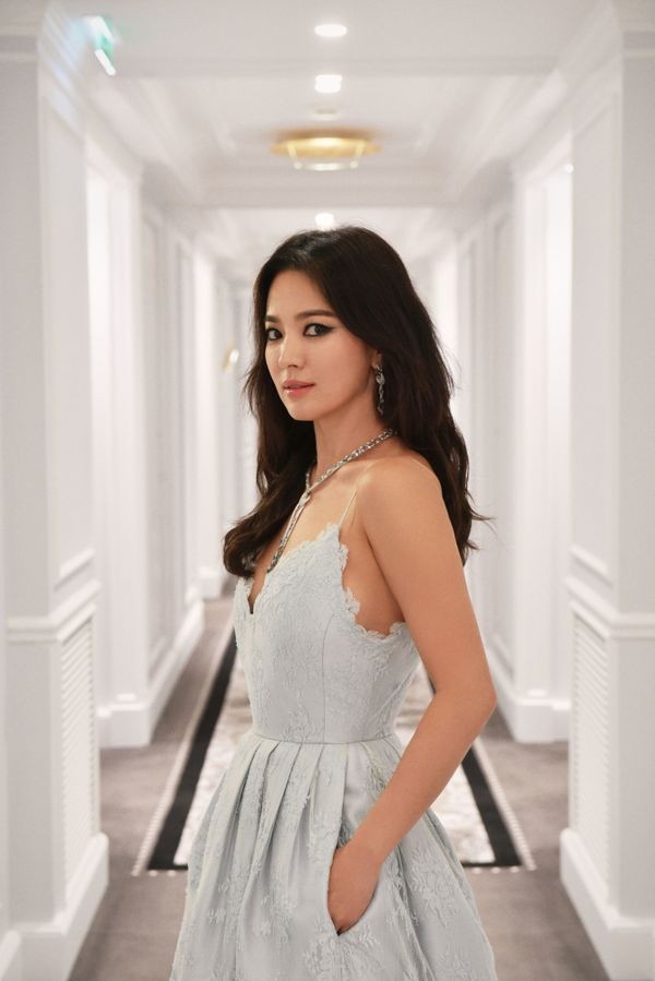 Song Hye Kyo lần đầu tiên tiết lộ về cuộc li hôn với Song Joong Ki ảnh 1