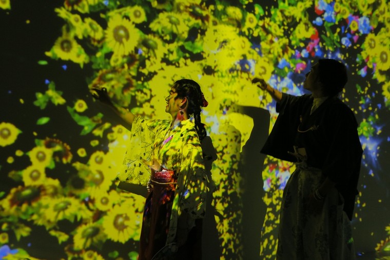 Bắt gặp gia đình Xoài, Thắng Cuội tại Lễ hội mặt trời mọc Sun World Halong Complex ảnh 6