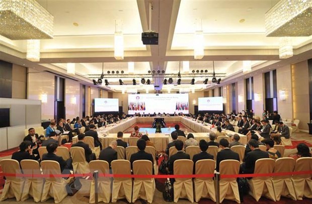 Chuẩn bị cho các hội nghị quan trọng của ASEAN+3 và EAS ảnh 1