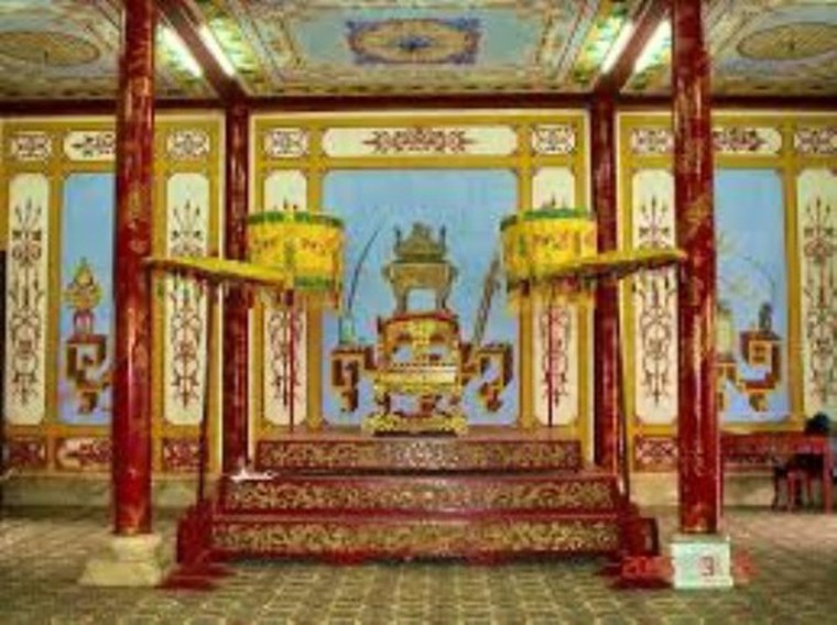 Triều đại này tồn tại trong bao nhiêu năm?