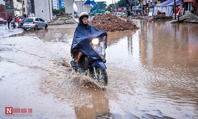 Hàng loạt bẫy 'tử thần' bủa vây đại công trường Vành đai 2 ảnh 8