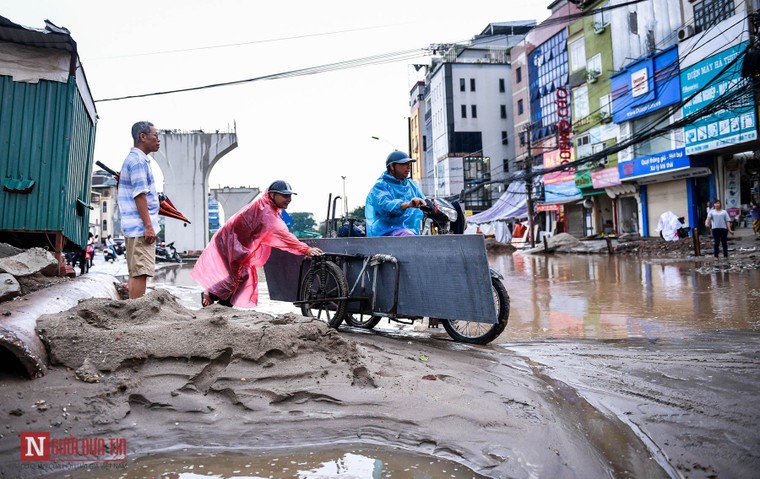 Hàng loạt bẫy 'tử thần' bủa vây đại công trường Vành đai 2 ảnh 9